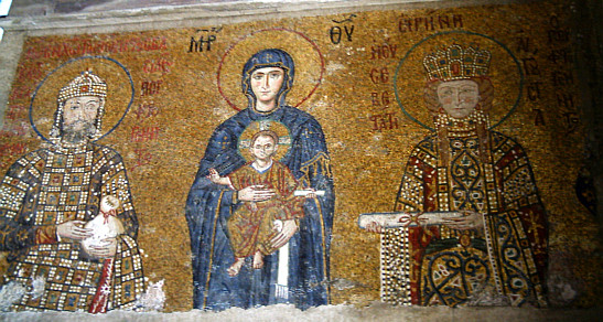 Mosaïques de la Vierge à l'Enfant dans la basilique Sainte-Sophie